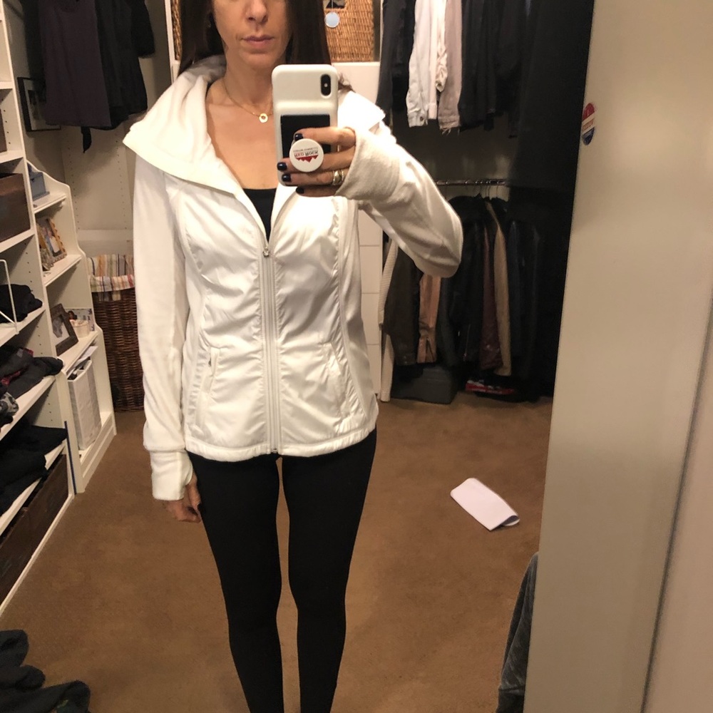 Lululemon white size 8 or 10 ruched jacket